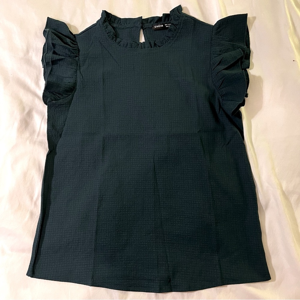 Women’s Shein Sleeveless Blouse